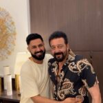 Gippy Grewal Instagram - Maujaan Hi Maujaan With @duttsanjay Bhaji 🤗 Love you big bro ❤️ @amardeepsgrewal @binnudhillons @vinodaswal13