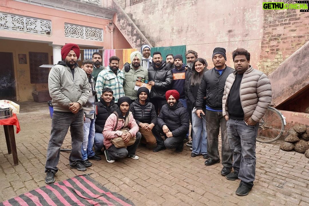 Gippy Grewal Instagram - Panorama Studios & Humble Motion Pictures Present “Ardaas Sarbat De Bhale Di”, Third instalment of Ardaas, Shoot begins 🙏🏻🙏 @gippygrewal @ghuggigurpreet @jasminbhasin2806 @princekanwaljitsinghofficial @bal_deo @kumarmangatpathak @abhishekpathakk @humblemotionpictures @raghveerboliofficial @nirmalrishiofficial @malkeetrauni @sardarsohiofficial @realranajungbahadur @jaggisinghofficial @urshappyraikoti @ravindermand1 @jassilongowalia @bhana_l.a @vinodaswal13 @hardeepdullat13 @kambojsukha @panorama_studios @chhatwanimurli @divaydhamija