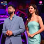 Gippy Grewal Instagram - Carry On Jatta 3 x Bigg Boss 🔥 See you all Today 9 Pm At @officialjiocinema #Carryonjatta3 @gippygrewal @beingsalmankhan @sonambajwa @krushna30 @humblemotionpictures @carryonjattamovie