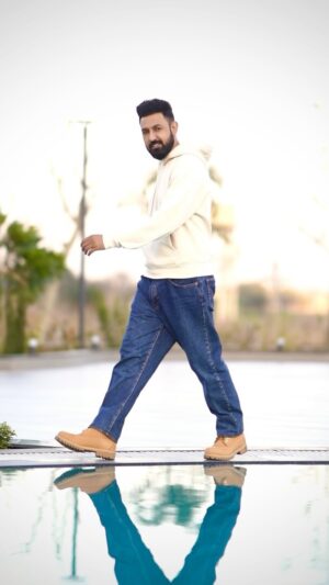 Gippy Grewal Instagram - Jatt Nu Chudail Takri 😂🙈

#gippygrewal
