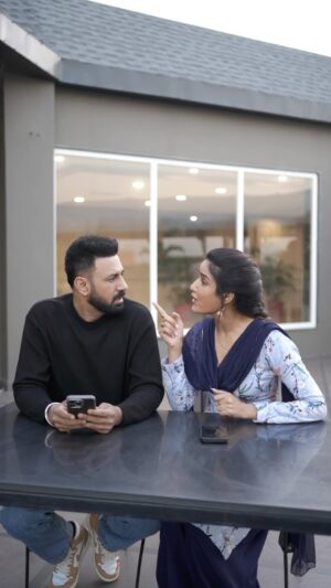 Gippy Grewal Instagram - JATT NU CHUDAIL TAKRI 👻

#jattnuchudailtakri #15march #gippygrewal #jasminbhasin