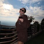 Giulia De Lellis Instagram – ♥️ + 🍷 Le Langhe