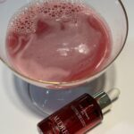 Giulia De Lellis Instagram - Le ultime dal mio rullino 🗞️ - sveglia presto ogni mattina. Io felice, Ninni meno - mai senza @audreraudrer + 🧃 di melograno: pulite dentro e belle fuori. - Mutty presa benissimo - posso dire? Nel mio programma programma detox il cibo non è mancato - a mia mamma si - ma di palestra ne era piena! - grazie Adriano (cane di Ninni) per questa foto ricordo meravigliosa - torno a casa che sto da Dio! La mia testa ed il mio corpo ne avevano bisogno 🤍🫶🏻🌸 Lucia Magnani Health Clinic