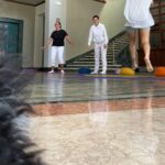 Giulia De Lellis Instagram – Le ultime dal mio rullino 🗞️

– sveglia presto ogni mattina. Io felice, Ninni meno 
– mai senza @audreraudrer + 🧃 di melograno: pulite dentro e belle fuori. 
– Mutty presa benissimo 
– posso dire? Nel mio programma programma detox il cibo non è mancato 
– a mia mamma si
– ma di palestra ne era piena! 
– grazie Adriano (cane di Ninni) per questa foto ricordo meravigliosa 
– torno a casa che sto da Dio! 
La mia testa ed il mio corpo ne avevano bisogno 🤍🫶🏻🌸 Lucia Magnani Health Clinic