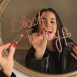 Giulia De Lellis Instagram – Black Friday came early💋

il nostro Black Friday inizia oggi!
corri su Audrer.com e approfitta del 30% di sconto su tutto!

xxx

au