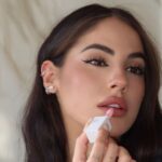 Giulia De Lellis Instagram – Glow on-the-go @catrice.cosmetics 

✨Soft glam Filter
✨Pure false lash beyond black
✨Calligraph eyeliner
✨Lip oil glossin glow

#ItsNotMagicItsMakeup #OwnYourMagic /ad