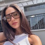 Giulia De Lellis Instagram – Ciao Milano, per me doppia panna e stracciatella, grazie🍦