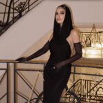 Giulia De Lellis Instagram - moments before the red carpet 🥀 @bumbleandbumbleit /Ad