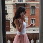 Giulia De Lellis Instagram – Me doing things in @ateliereme ✨🩷🖌️🖼️
#Emegirls #EméArte \adv