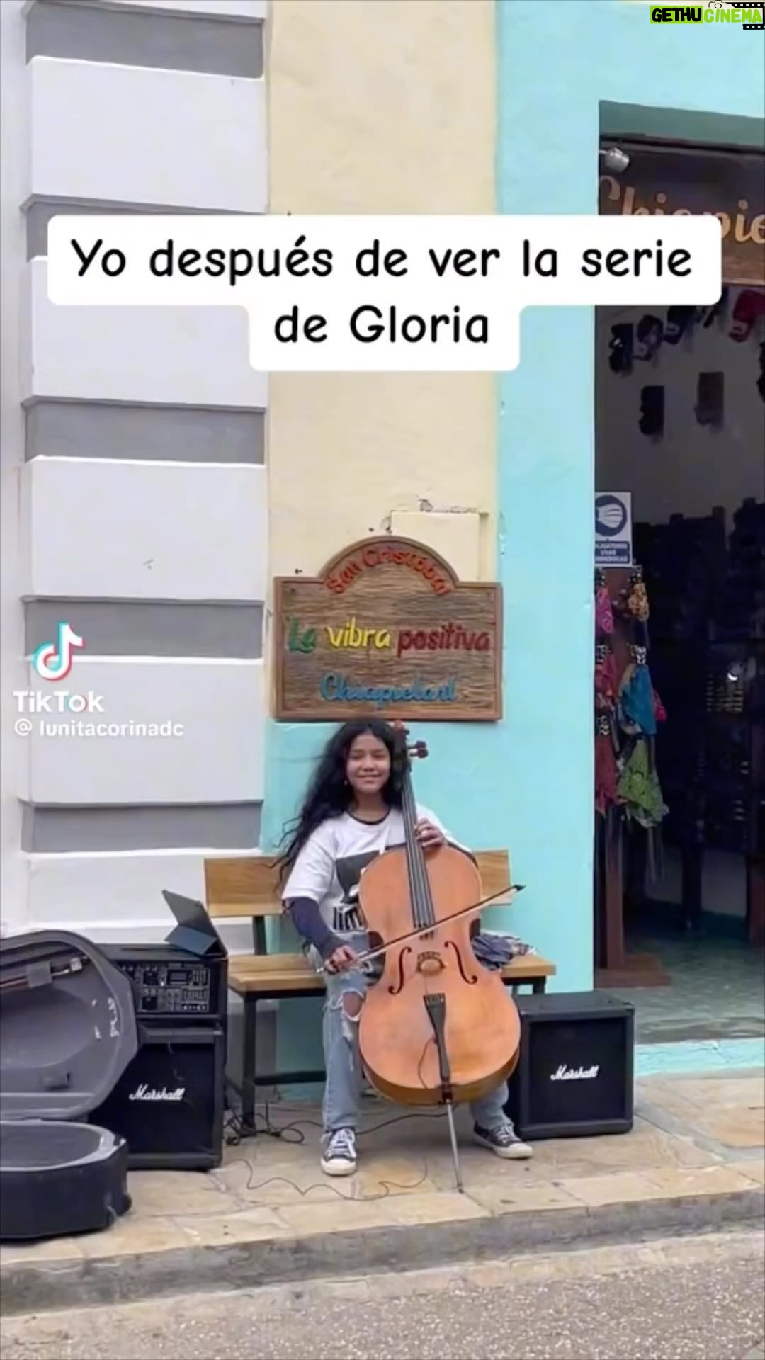 Gloria Trevi Instagram - Me encanta lo creativos que son con mi música y con @gloriatreviellassoyyo 🥰🤘🏽 Estoy fascinada con sus videos, los amo 😂😘 #GloriaTrevi #EllasSoyYo