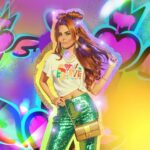 Gloria Trevi Instagram - Iniciamos el mes de la Celebración del Orgullo porque el amor es amor y porque esta lucha es algo más grande que el derecho a la libertad de amor entre personas del mismo sexo, es reconocer su talento, sus valores, sus derechos a formar familias, a ser amados y aceptados por la sociedad, y provoca un efecto dominó para defender también el amor entre personas de diferentes razas y clases sociales porque el amor verdadero es universal y no le hace daño a nadie, Porque la bandera arcoíris simboliza paz, unión, amor, esperanza y un mundo mejor… feliz mes, año, vida ⭐️🏳️‍🌈🦄🌈♥️