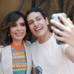 Gloria Trevi Instagram – Mis invitados de honor, los amo, ojalá me pudiera llevar a todos conmigo. 🥰
Quien sabe, con su Trevi todo puede pasar 😉