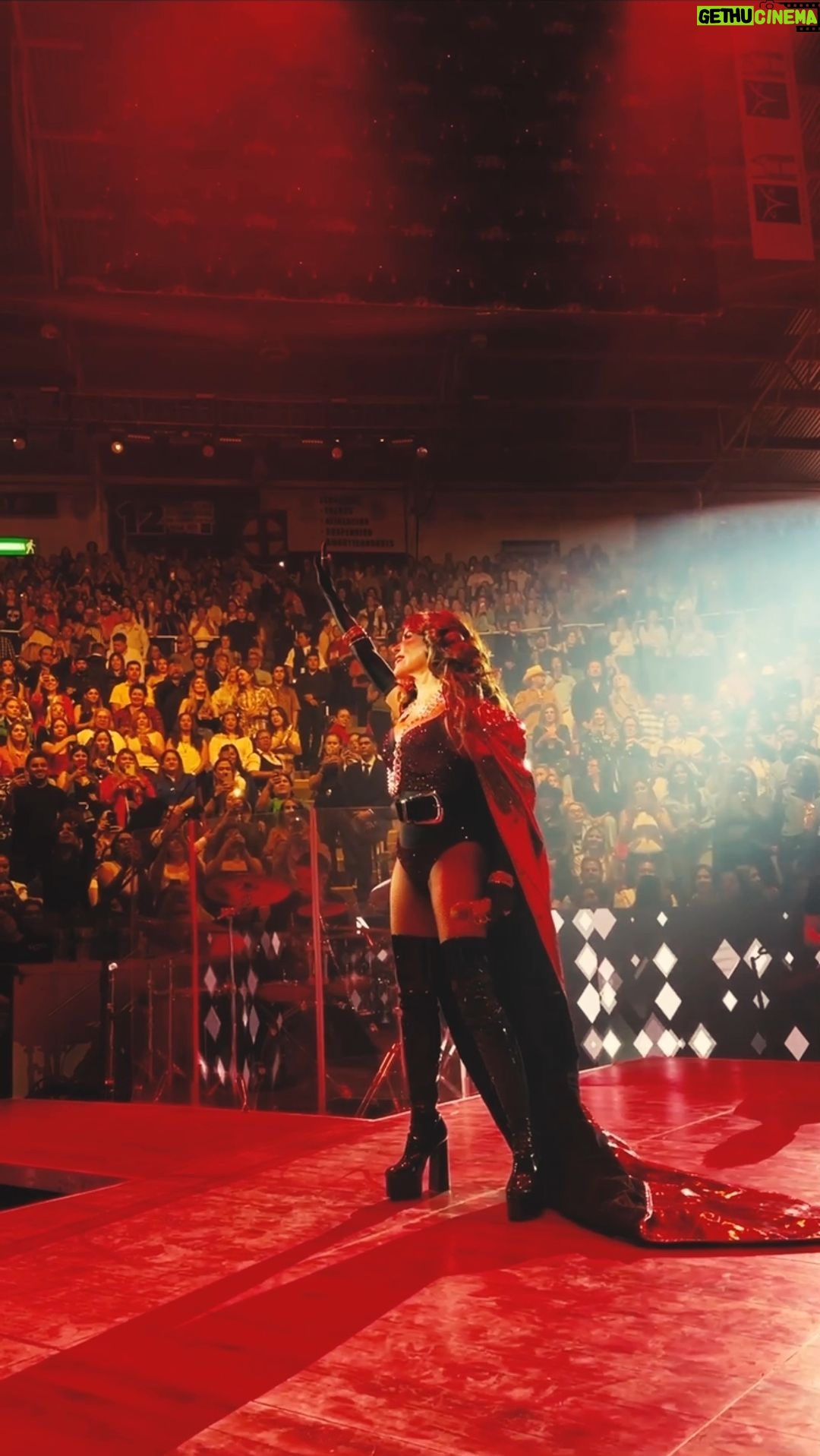Gloria Trevi Instagram - Hermosillo de mi ❤️ gracias x una noche mágica, los amo. #GloriaTrevi