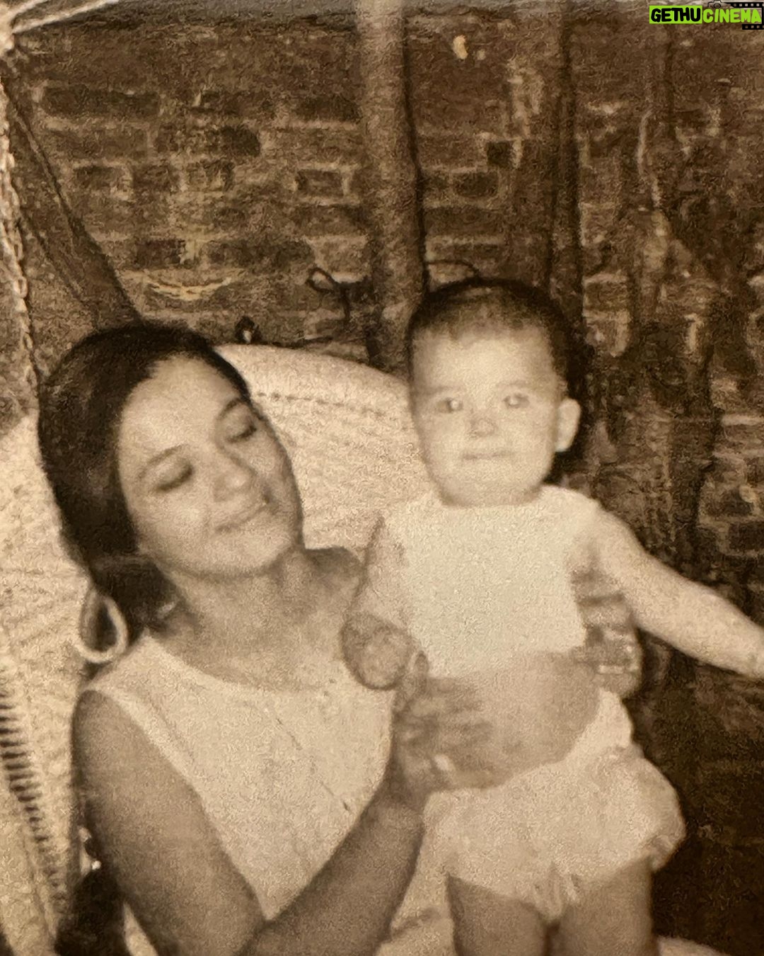 Gloria Trevi Instagram - Feliz día del niño!!! Los amo tanto a todoooos con sus disfraces de adultos 😂😂😂 pero siempre con sus corazones intactos…no que no hayan sufrido, o no nos los hayan roto, pero con esa fe, ese amor y esa esperanza que lo sana todo…❤️