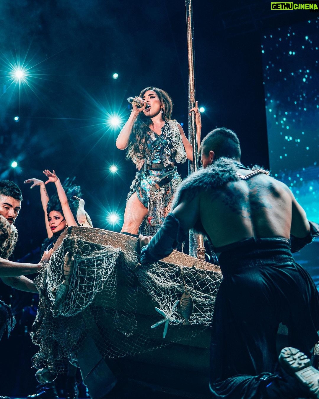 Gloria Trevi Instagram - Recordando nuestro último viaje a #IslaDivina en México 🇲🇽🏝️ ¡Todo final tiene un nuevo comienzo! 🤞🏽