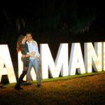 Gloria Trevi Instagram – Tu que palabra lees? Yo leo… justo la palabra q describe mi forma de vivir🥰 #mesdelamor #mesdelaamistad @armandogomez73