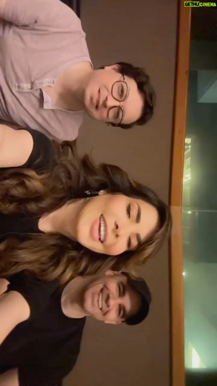 Gloria Trevi Instagram - Detrás de cada proyecto hay un equipo maravilloso aquí produciendo #inocente con los talentosos @bladinieres y @gilelguezabal y viene mucho más🥰