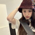 Go Youn-jung Instagram - 🧐
