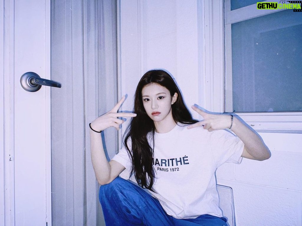 Go Youn-jung Instagram - @marithe_kr #광고