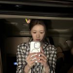 Go Youn-jung Instagram - 🤎