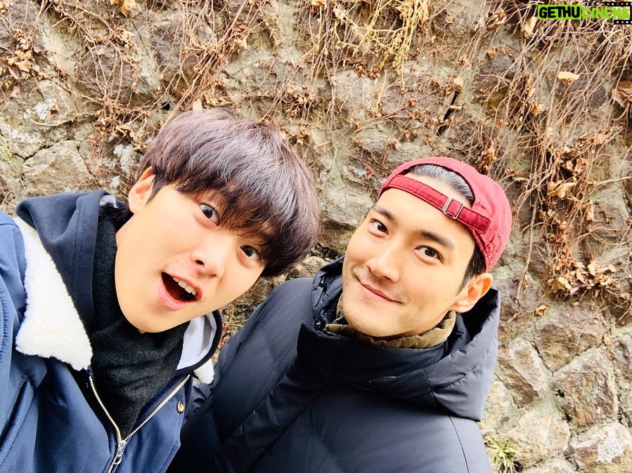 Gong Myeong Instagram - 오랜만에 만나서 밥 사준 마이프렌드 형 고마워요💕 드라마 챙겨볼게요
