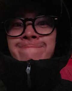 Gong Myeong Instagram - 요즘일상! 날씨가 추워요🥶 감기 조심하세요🎄🎄🎄🎄