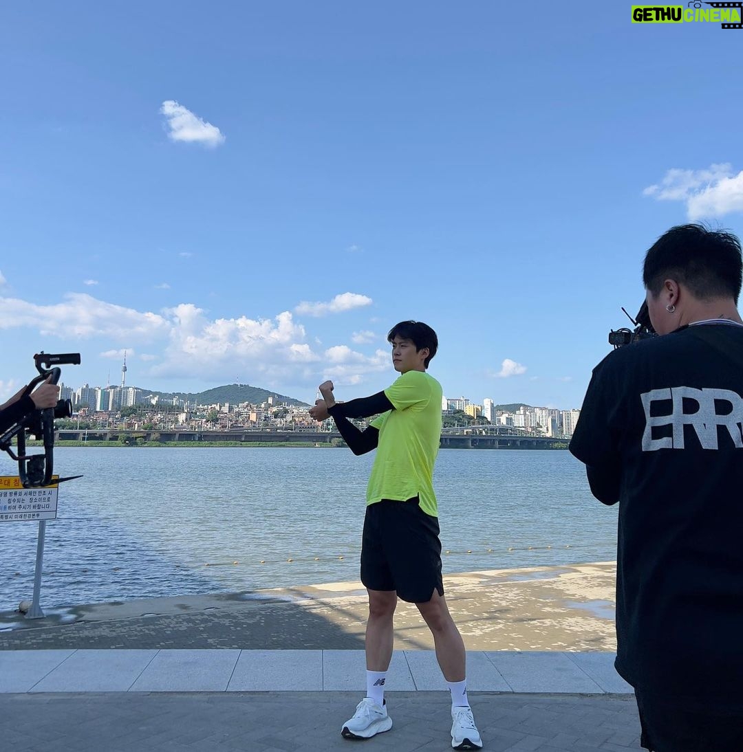 Gong Myeong Instagram - #runyourway #뉴발란스 #광고