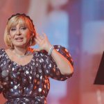 Googoosh Instagram - Throwback to the unforgettable night in Istanbul 💫 یک شب فراموش نشدنی در استانبول 🇹🇷 #21TheWorldTour #tbt Photographer: @rezateimoury Istanbul, Turkey