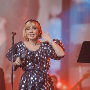 Googoosh Instagram - Throwback to the unforgettable 
night in Istanbul 🇹🇷

#21TheWorldTour
#tbt 

📸: @rezateimoury
