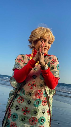 Googoosh Instagram - #NaazEdkeh 💛