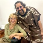 Googoosh Instagram - Great to be back @manotoofficial عجب بازگشت شیرینی 📡 London, United Kingdom