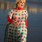 Googoosh Instagram - Six years ago when I was spending the summer in Pairs I somehow felt like singing a song inspired by the native sound of southern Iran. It took a few weeks before I was introduced to a song previously performed by the late Naser Abdollahi. I instantly fell in love with the song and started rehearsing it. The song was recorded along with a series of songs such as “Hastamo Nistam” and some that are still unreleased. The reason for this delay is only because of all the horrific events that occurred in Iran and only increased by time. Today however I’ve decided to release this song along with it’s music video prior to Norouz, hoping that it will bring some joy to my listeners. Love Googoosh تابستان شش سال پیش، زمانی که برای تعطيلات تابستان در پاریس بودم، در اين فكر بودم که ترانه ای بخوانم که از موسیقی غنى و فرهنگ بومی جنوب ایران الهام گرفته باشد. بعد از چند هفته، آهنگى از زنده ياد ناصر عبدالهى شنيدم كه بسيار به دلم نشست... بلافاصله عاشق این ترانه شدم و شروع به زمزمه آن کردم. اين ترانه همزمان با ترانه های دیگر مثل «هستم و نیستم» و چندین ترانه دیگر که هرگز منتشر نشد، ضبط شد. دلیل پخش نشدن این ترانه، وقایع وحشتناکیست که آن زمان در ایران اتفاق افتاد و هر سال بدتر و بدتر شد. ولی امروز، بالاخره تصمیم گرفتم که این ترانه و موزیک ویدیو را قبل از نوروز منتشر کنم. امیدوارم که برايتان شادى بياورد. با عشق گوگوش Photographer: @losangeles_pic / @hadisharekian Hair & Make up: @henryzador