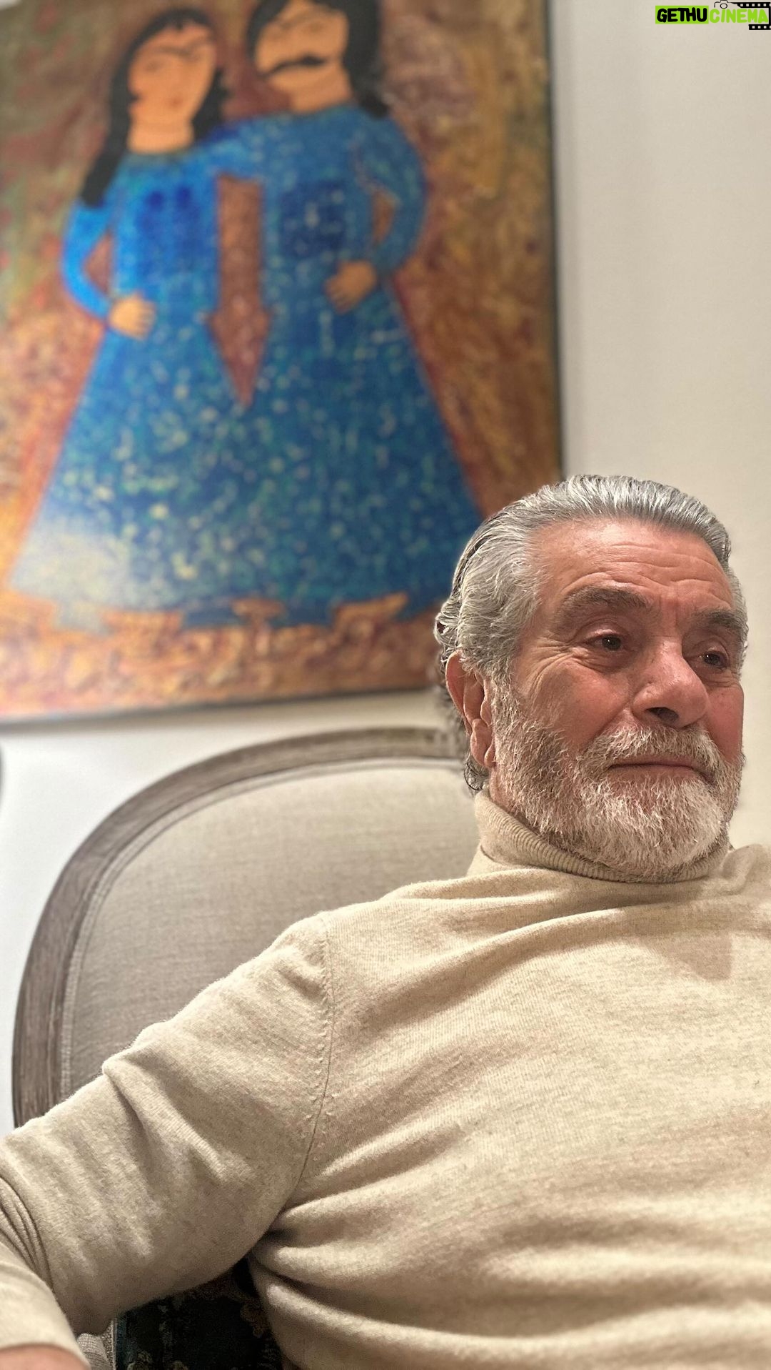 Googoosh Instagram - بهروز عزیز، بهروز وثوقی ایران روز میلادت مبارک 🤍 @vossoughi_behrouz