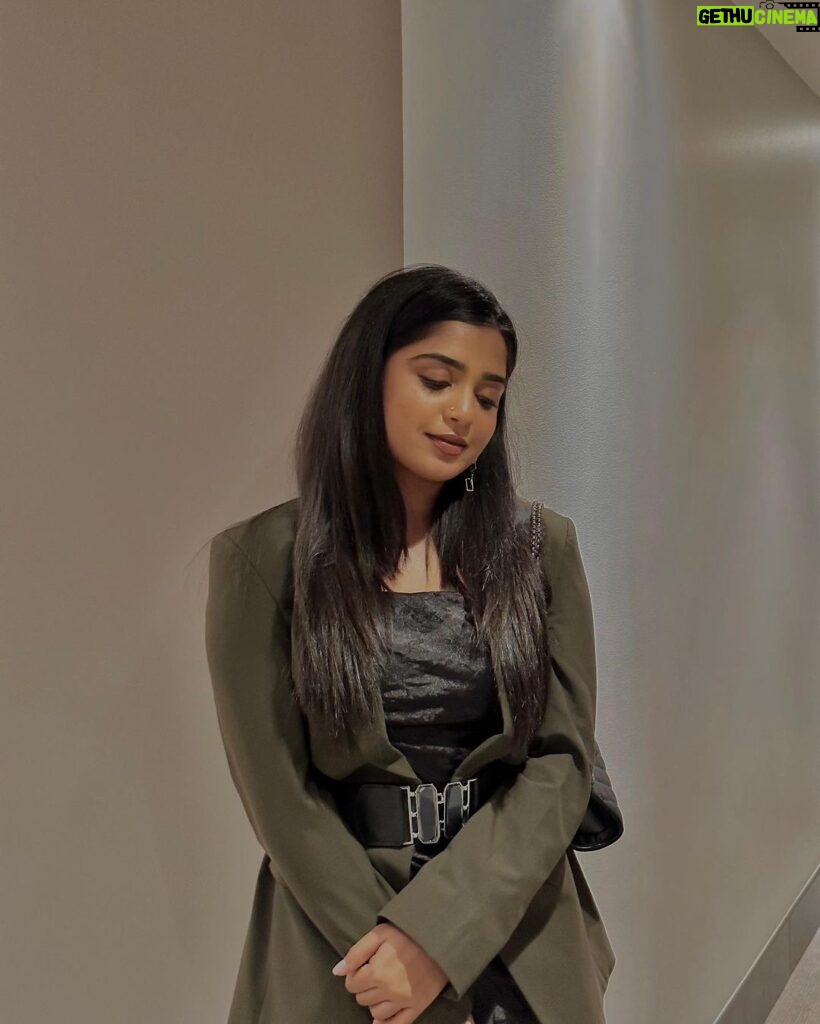 Gouri G Kishan Instagram - pretty behaviour 💅🏼 curated, created and shot magically by my best girl @lakshh___ @izel.fashion @siimawards #nightlife #fashion #instagood #redcarpet #black #ootn Dubai UAE