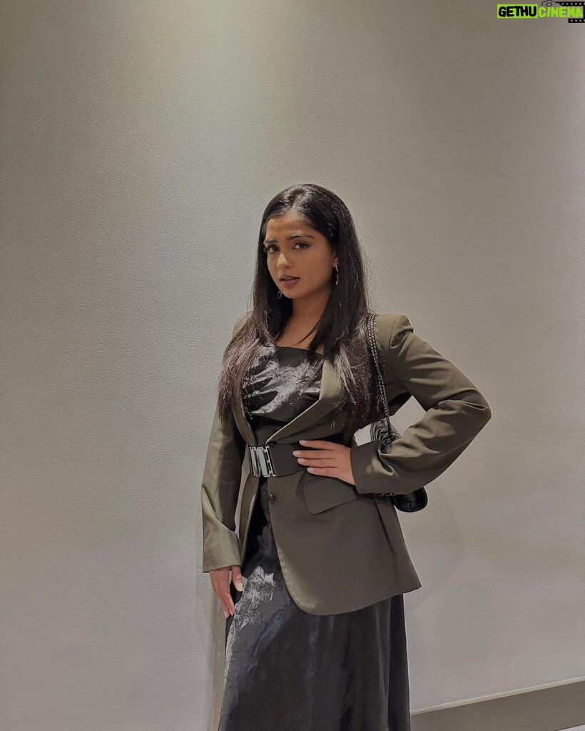 Gouri G Kishan Instagram - pretty behaviour 💅🏼 curated, created and shot magically by my best girl @lakshh___ @izel.fashion @siimawards #nightlife #fashion #instagood #redcarpet #black #ootn Dubai UAE