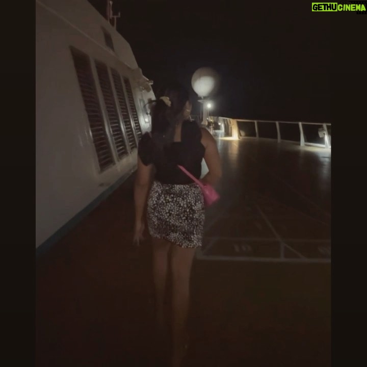 Gouri G Kishan Instagram - some nights on the cruise 🌌😮‍💨 #mygirls #throwback #vacay #cruiseship #nightlife #allblack #memories #ootd #instagood #love #fashion #sisterhood