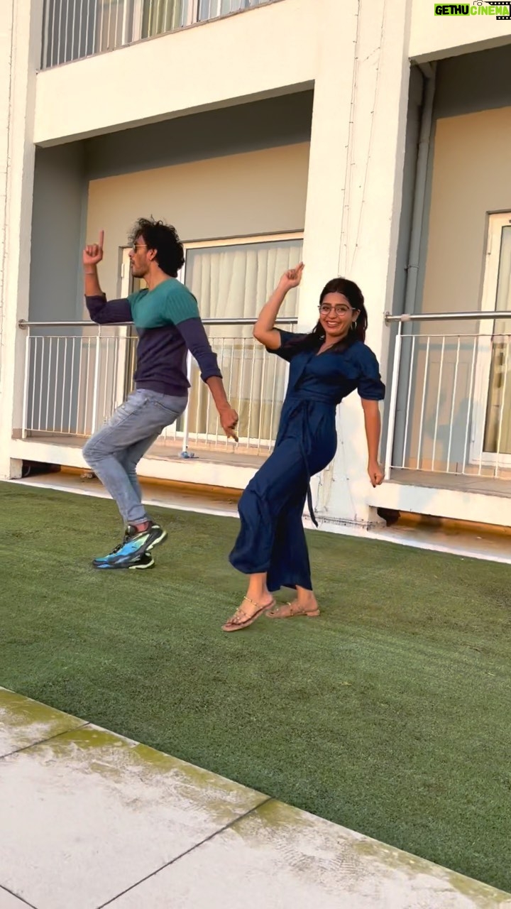 Gouri G Kishan Instagram - Pair dancer athre poraa ๐ซ right? #DanceChallenge X Pyaare Pyaare ๐ #littlemissrawther #govindvasantha #gourigkishan #wonderwallrecords #wonderwallmedia #soriginals #DanceChallenge #pyaarepyaaredance