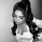 Gouri G Kishan Instagram - The gorgeous @gourigkofficial for SIIMA 23, what an absolute pleasure! ✨ Wearing IZEL Luna | Suit Set ✨🤍 MUA @neetubhatiaartistry 💅🏻 Styling @lakshh___ 💕 Ootd @izel.fashion #izel #luxury #suit #paris #Dubai #siima #gourigkishan #womenempowerment #style #redcarpet #india #actor #film Dubai, United Arab Emirates