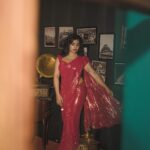 Gouri G Kishan Instagram - Oh-so vintage, oh-so pristine 🪞🍂 Photography : @_harikumar._ Concept & styling : @amritha_lakshmi___ @styledby_al_ Mua : @neethu_makeupartist Costume : @tatvadesignelement Decor : @wenyu_events Bts : @__naim.___ Camera team : @gokul_pratheep_ Styling team : helana______ Location : @floor911_obscura #vintage #instagram #classic #style #fashion #hotpink #art #viral #retro #aesthetic