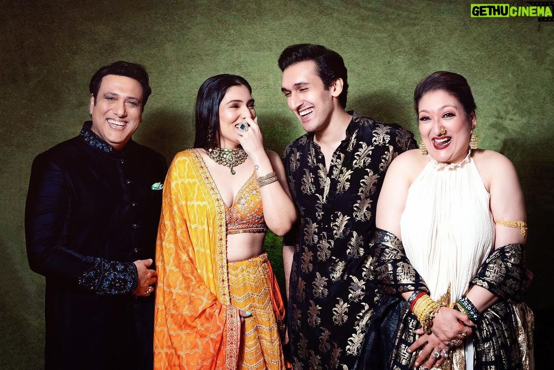 Govinda - 140.5K Likes - आप सभी को हमारे तरफ़ से दीपावली की हार्दिक शुभकामनाएँ🙏🏻🪔 Happy New Year 🎉
