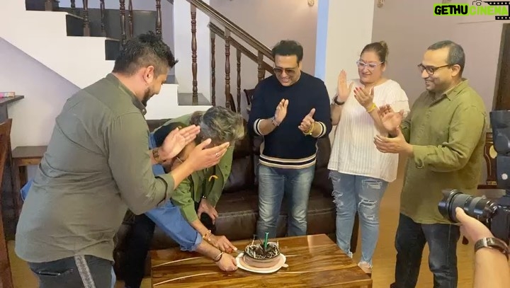 Govinda - 160.9K Likes - Had such a Lovely Afternoon Celebrating my dearest @shaktikapoor Dada’s Birthday at my Home ❤️🎂🎉
#funtimes