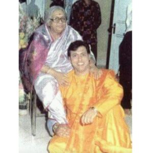Govinda Instagram - Happy Birthday My World My Goddess 🌍🎂❤️
#loveyou #mom #happybirthday