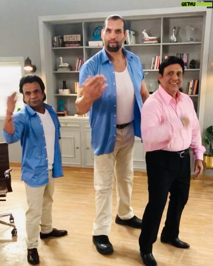Govinda - 195.4K Likes - Comedy ki heights ho gayi @rajpalofficial aur @thegreatkhali ke saath 🕺🙏🏻