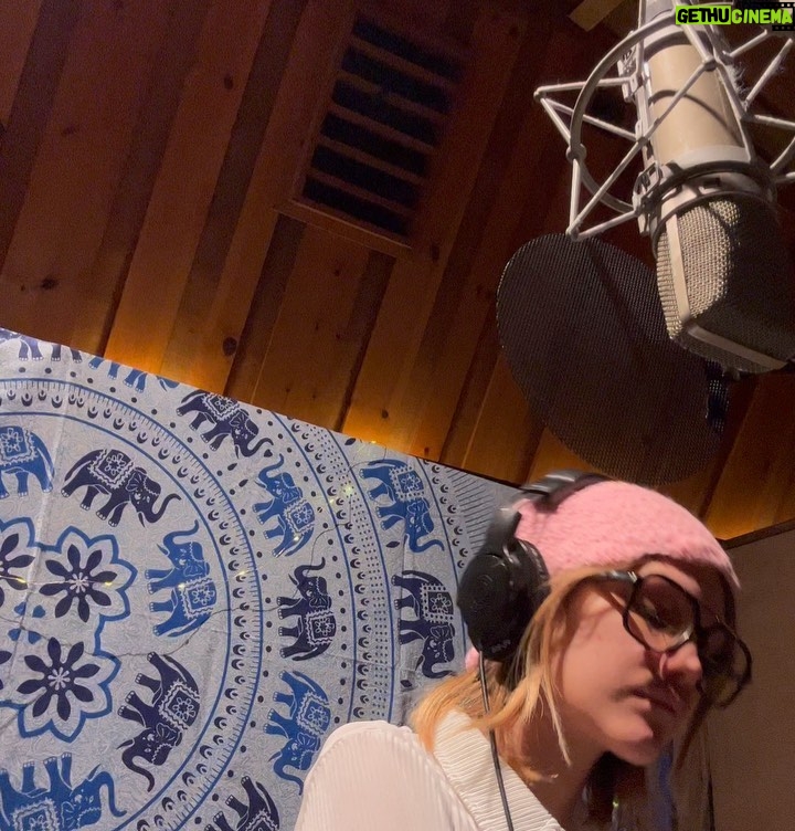 Grace VanderWaal Instagram - Me likey NY