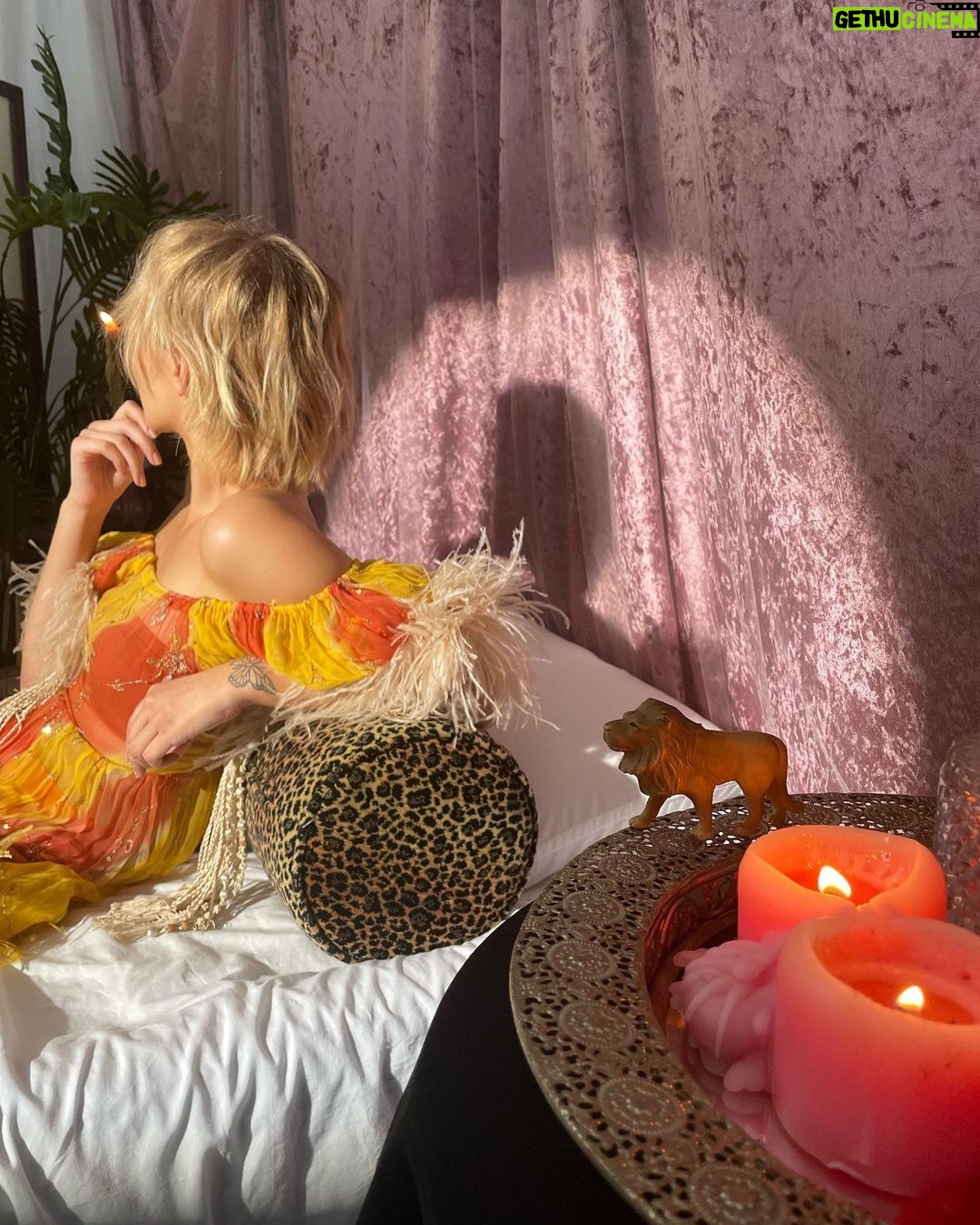 Grace VanderWaal Instagram - Easter eggs ♡