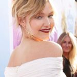 Grace VanderWaal Instagram - Star girl premiere tonight in La 🌟 @daniandemmastyle @crystallize @disneyplus @congtriofficial @versace @hanut101 @outhousejewellery @levian_jewelry Hollywood, California