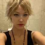 Grace VanderWaal Instagram - Alexa play Mother Mother