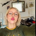 Grace VanderWaal Instagram - I haven’t posted on here in a million years happy new year 🐱⭐️