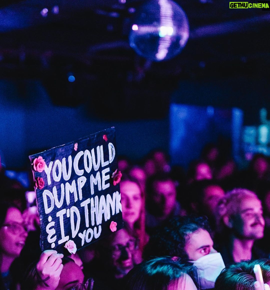 Grace VanderWaal Instagram - Thank you so so much anyone who made it out you guys were so fucking fun I love you🤘🏻♥️♥️