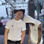 Gray Instagram - 우엉 쟤?